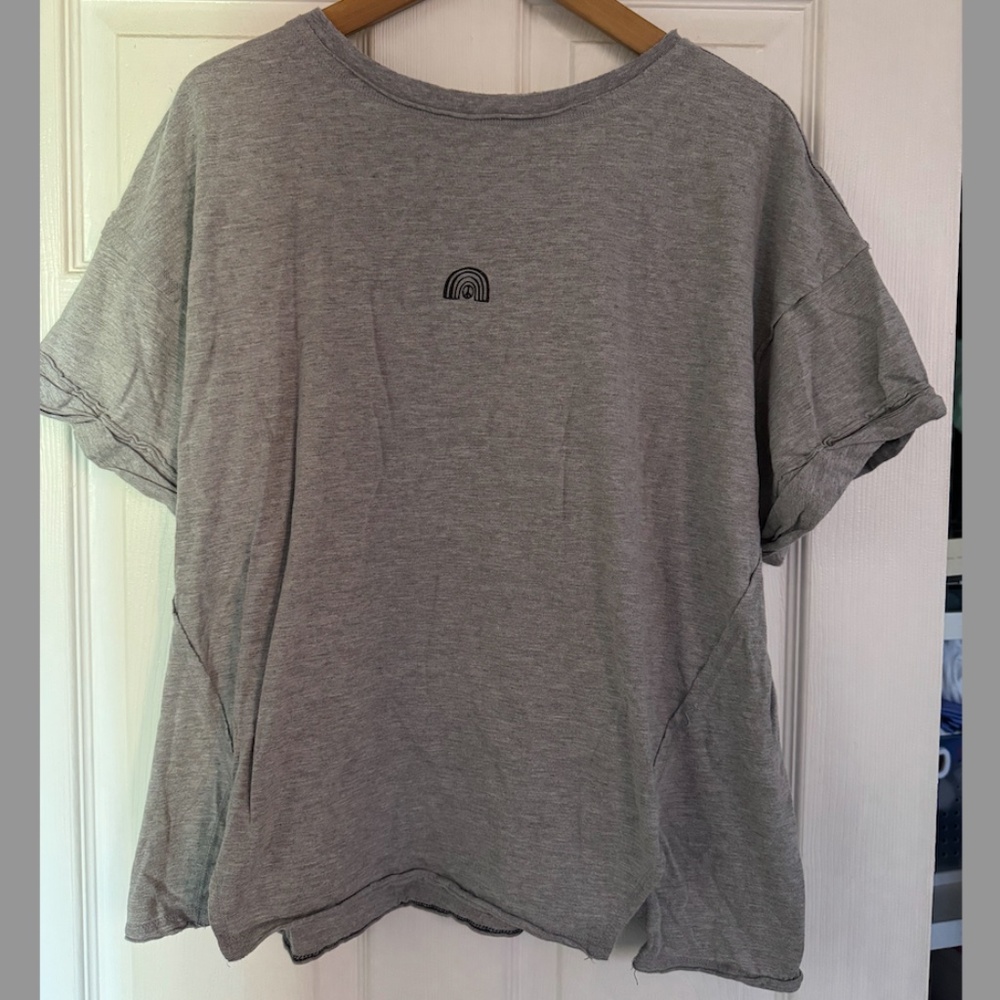 Free People Gray Casual Top Size M Oversized fit Peace rainbow mini graphic